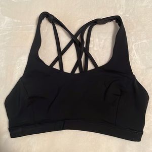 Lululemon Free to Be Serene C/D Sz 6